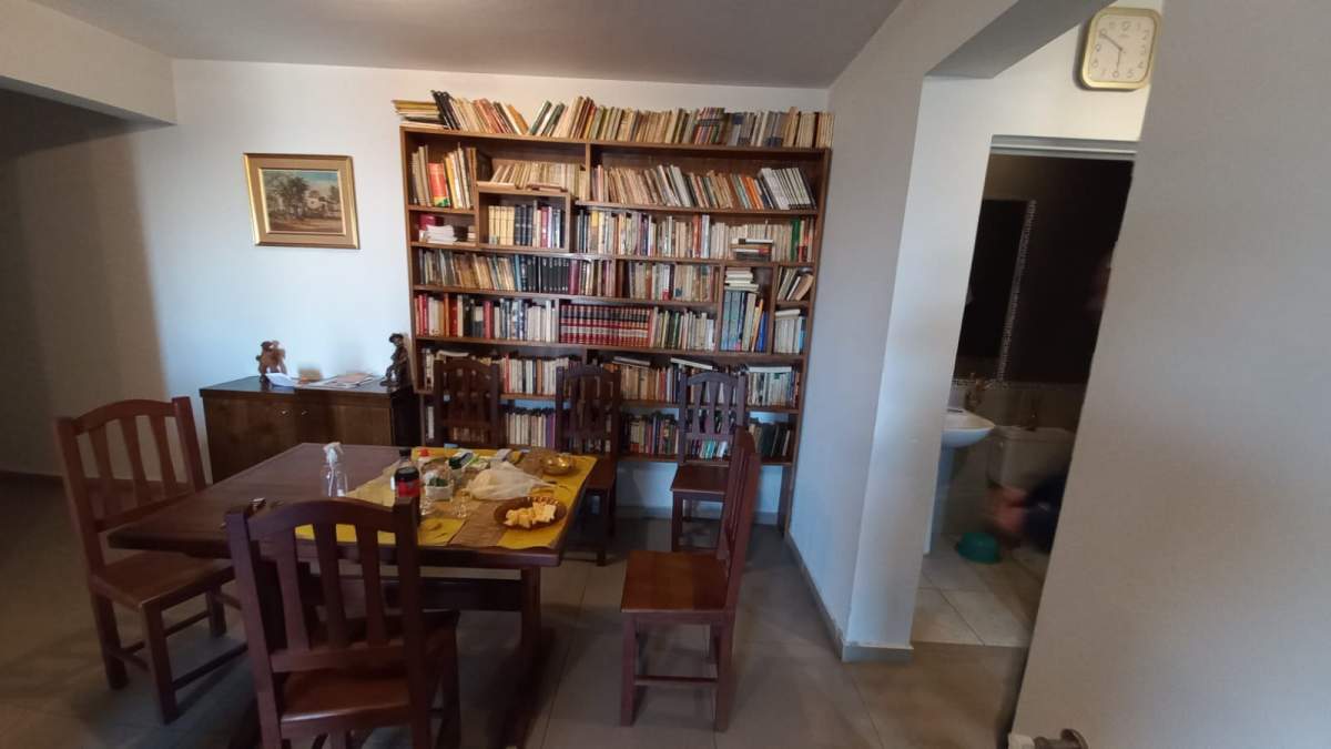 VENTA DEPARTAMENTO 2 DORMITORIOS CON COCHERA BARRIO ALBERDI COMPLEJO EL ALGARROBO