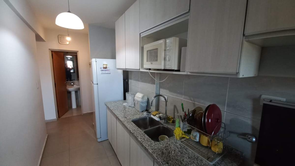 VENTA DEPARTAMENTO 2 DORMITORIOS CON COCHERA BARRIO ALBERDI COMPLEJO EL ALGARROBO