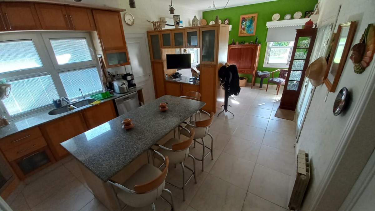 VENTA CASA LAS DELICIAS CON ACCESO AL ARROYO