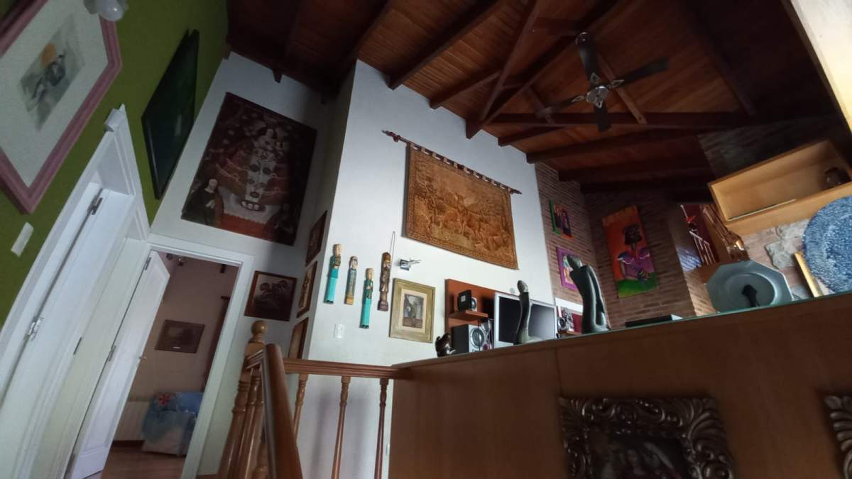 VENTA CASA LAS DELICIAS CON ACCESO AL ARROYO