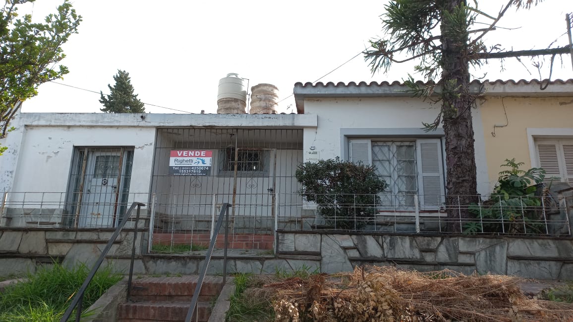 VENDO CASA EN RESIDENCIAL OLIVOS 4 DORMITORIOS