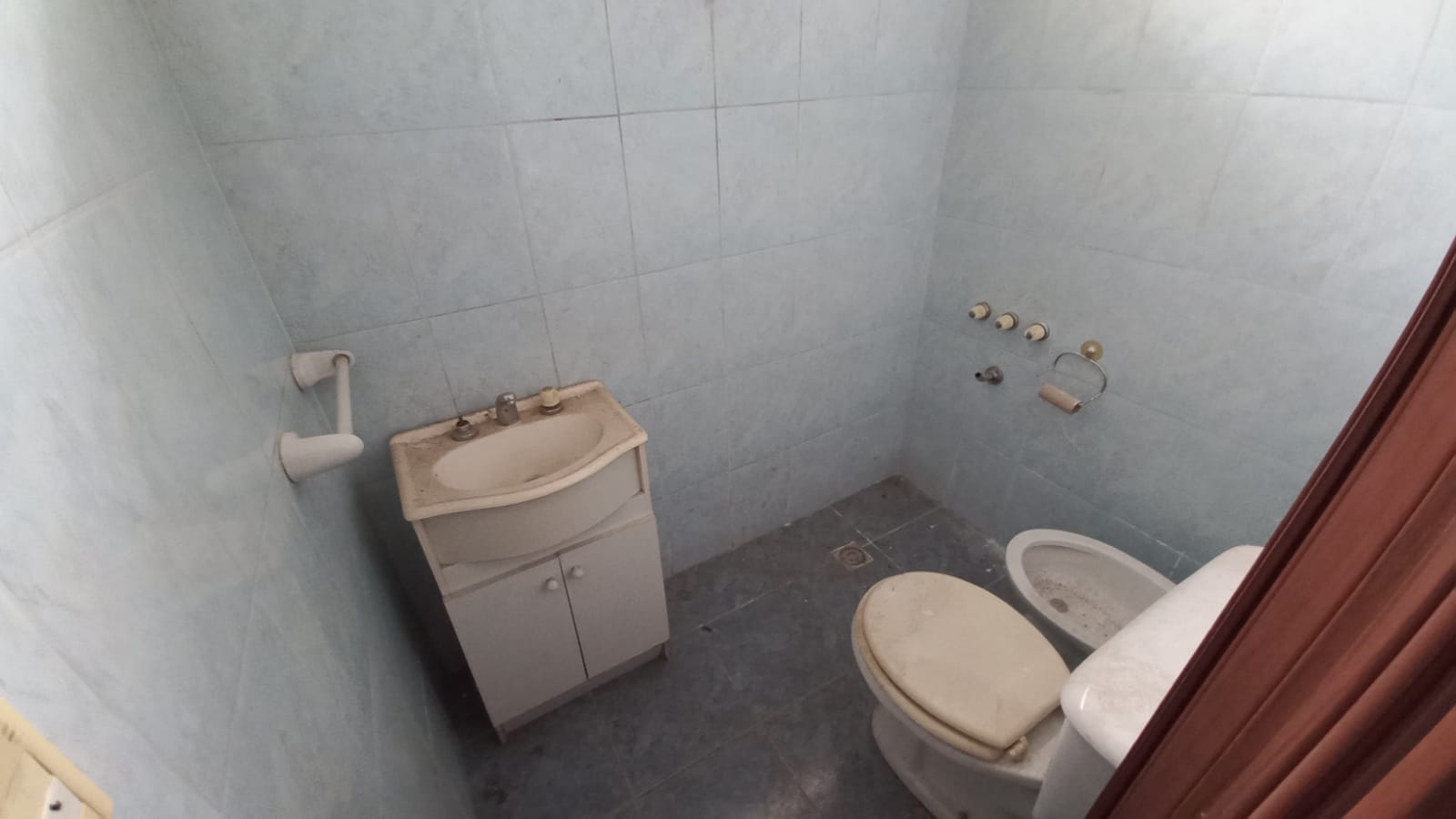 VENDO CASA EN RESIDENCIAL OLIVOS 4 DORMITORIOS