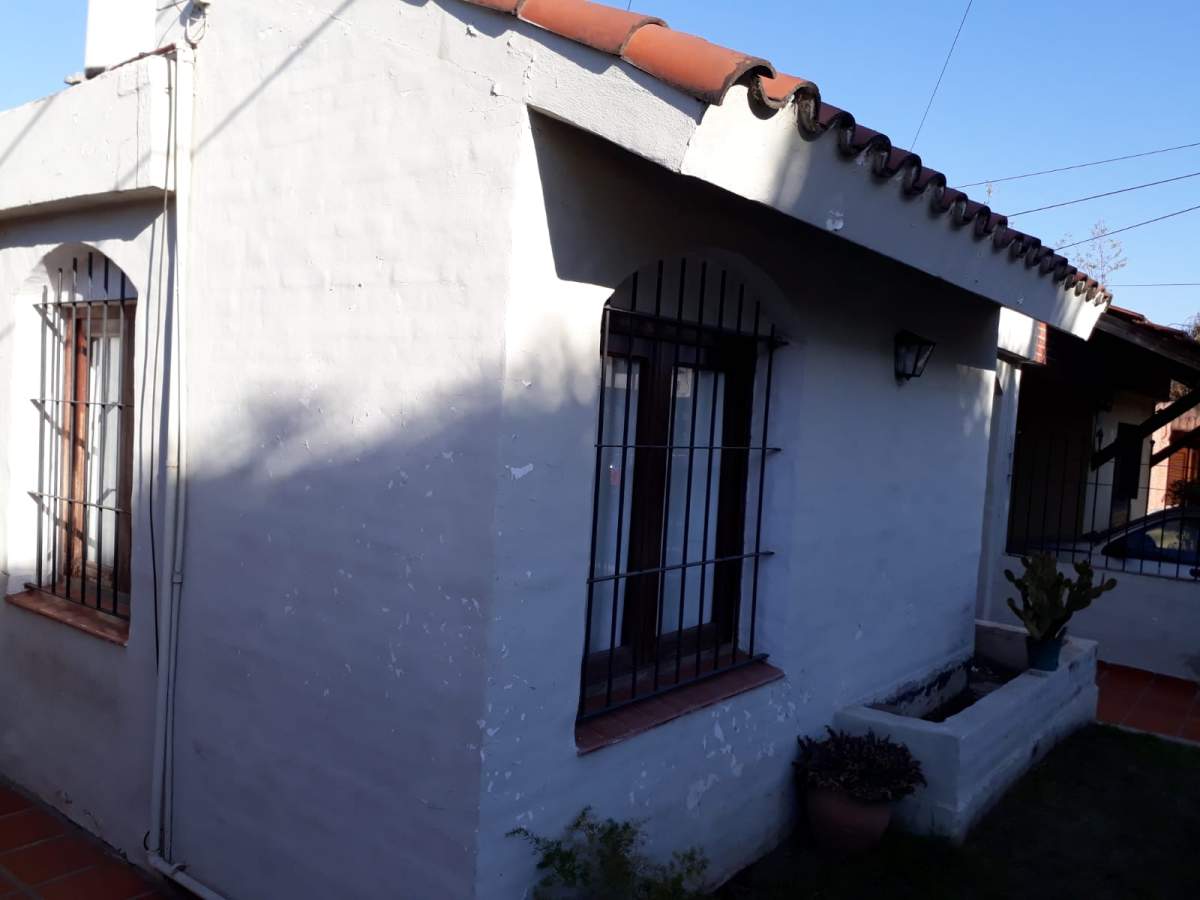 VENTA CASA 3 DORMITORIOS MAS DEPARTAMENTO VILLA MARTA A METROS DE MANUEL CARDEÑOSA