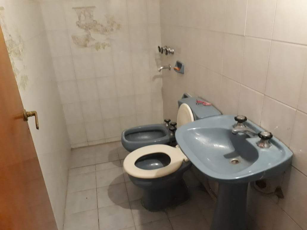 VENTA CASA  3 DORMITORIOS BARRIO CENTENARIO ZONA ORFEO