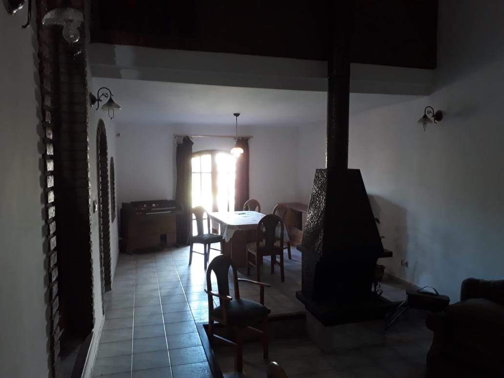 VENTA CASA  3 DORMITORIOS BARRIO CENTENARIO ZONA ORFEO