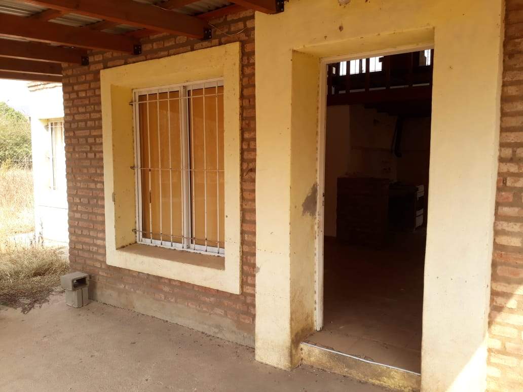 VENTA COMPLEJO DE 1781M2 EN COMUNA SAN ROQUE A DOS CUADRAS DEL LAGO