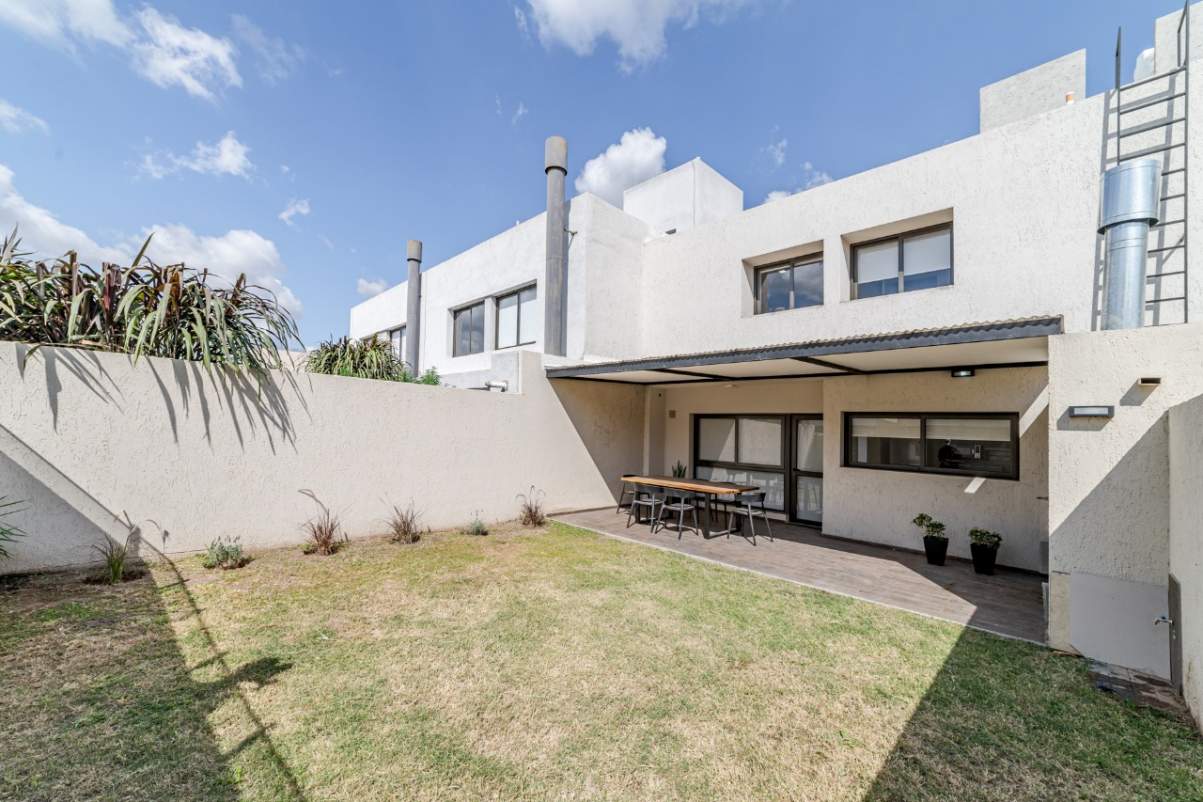 Duplex en VENTA en Bº greenville 2. 3 dorm