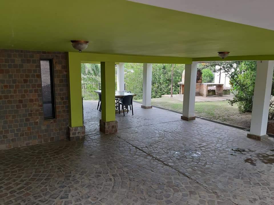 CASA EN VENTA 3 DORMITORIOS - VILLA DEL LAGO - CARLOS PAZ