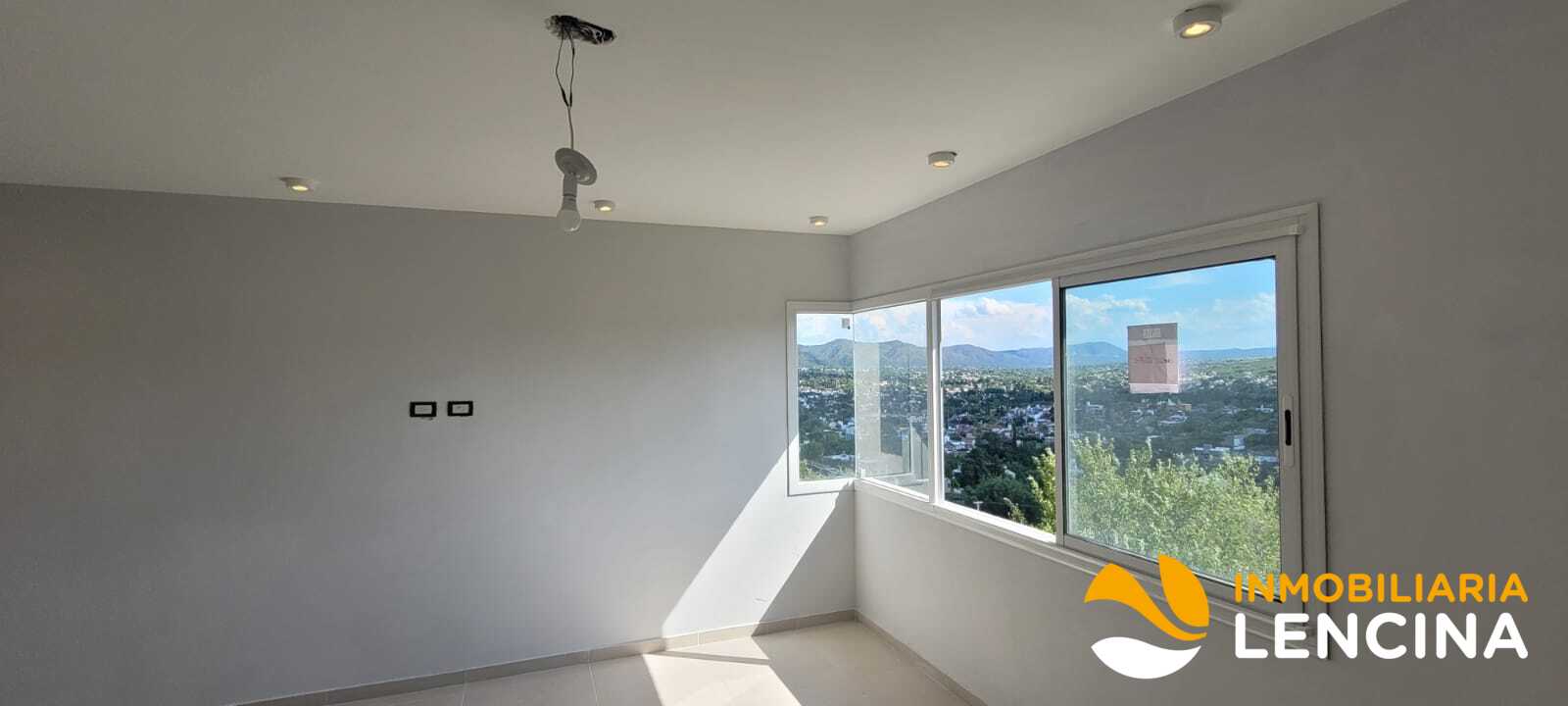 Casa en Venta - 3 Dormitorios - Becciu Carlos Paz