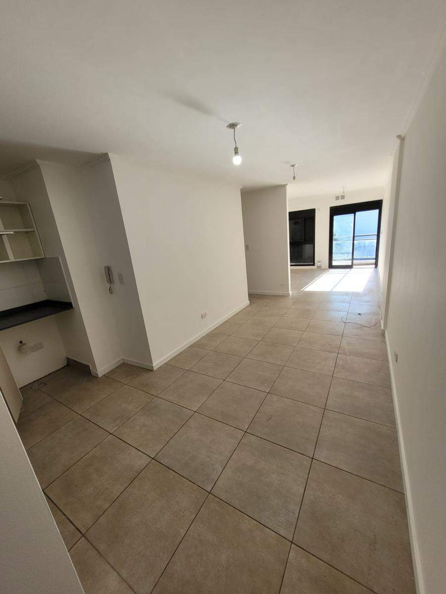 DEPARTAMENTO A LA VENTA EN GUEMES