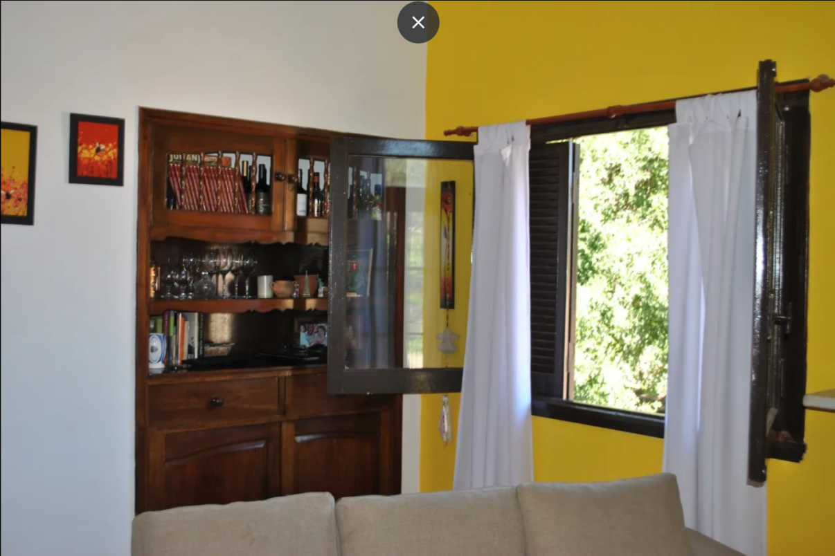 Venta de casa en Río Ceballos a una cuadra de la av. principal