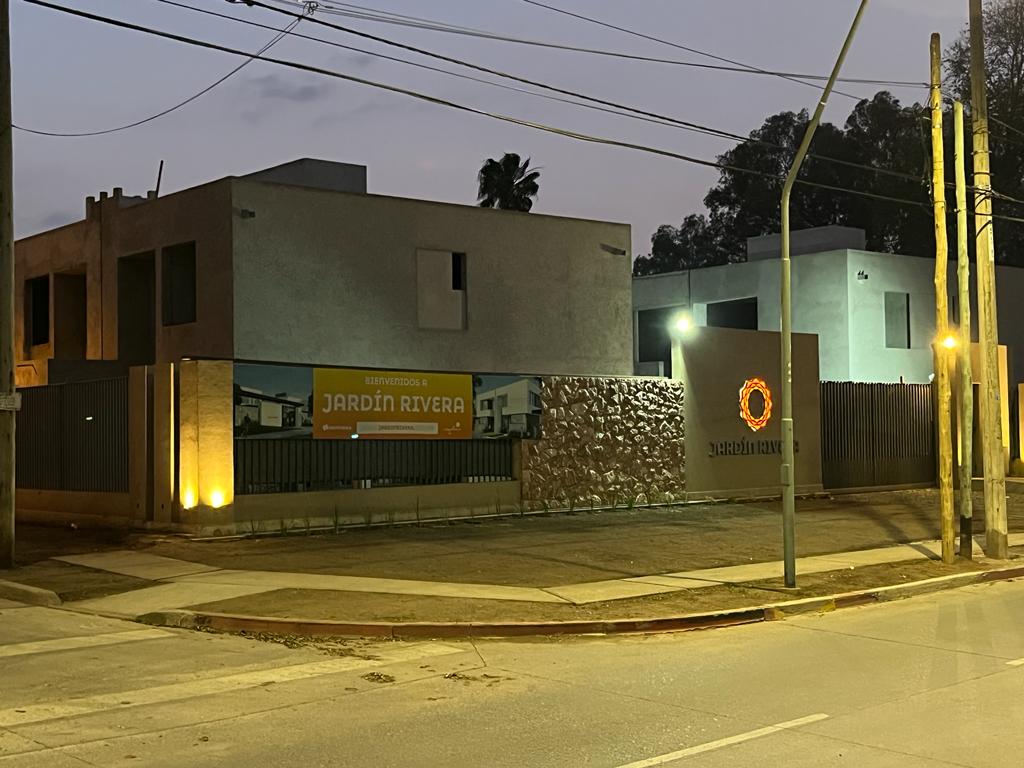CASA EN VENTA -Housing Jardin Rivera-