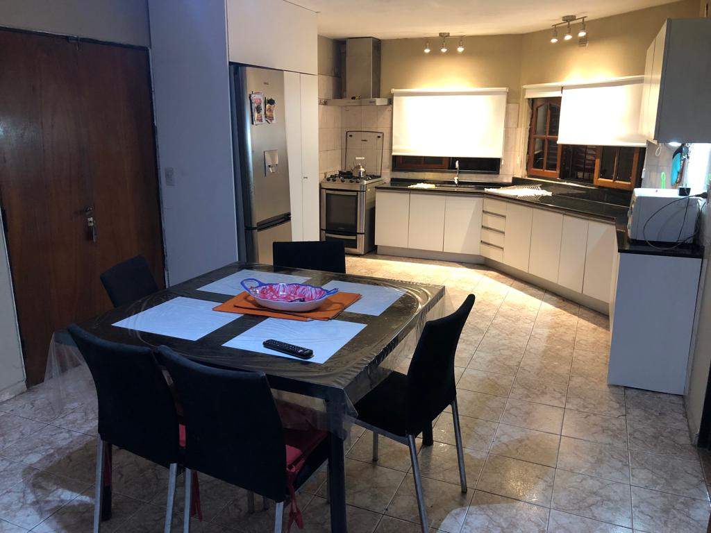 Dos Casas en Una en B° Alto Alberdi con Pileta y Quincho. Exc Zona