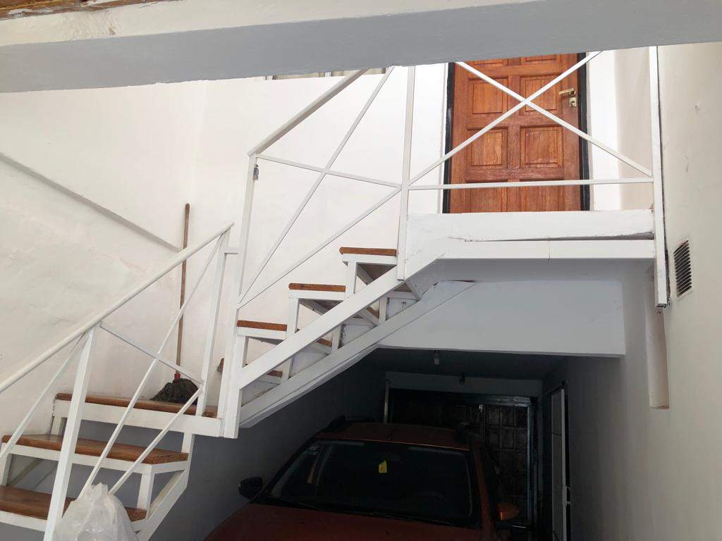 Dos Casas en Una en B° Alto Alberdi con Pileta y Quincho. Exc Zona