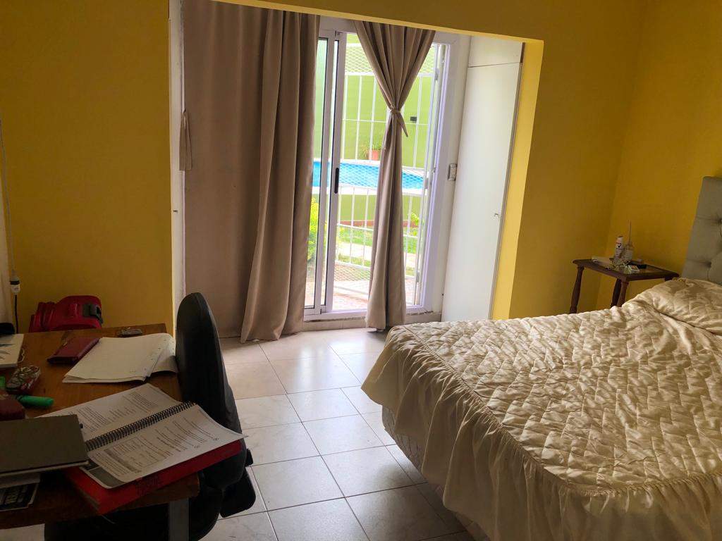 Dos Casas en Una en B° Alto Alberdi con Pileta y Quincho. Exc Zona