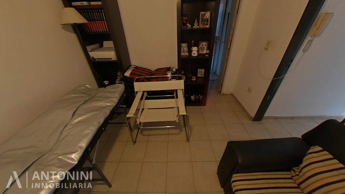 Dos Casas en Una en B° Alto Alberdi con Pileta y Quincho. Exc Zona