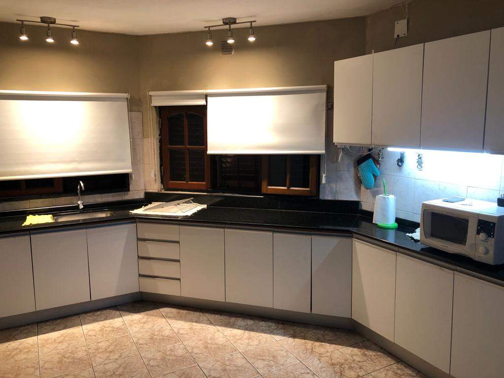 Dos Casas en Una en B° Alto Alberdi con Pileta y Quincho. Exc Zona