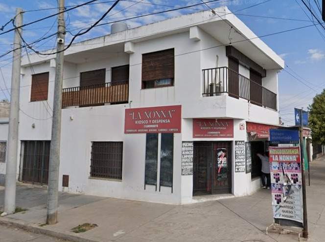 VENTA CASA 2 DORMITORIOS MAS LOCAL COMERCIAL BARRIO ALTAMIRA