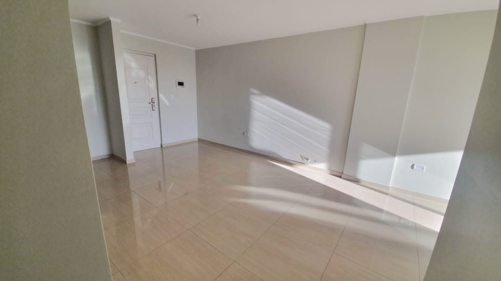 Vendo departamento 1D con cochera propia, Alta Córdoba, amenities, seguridad.