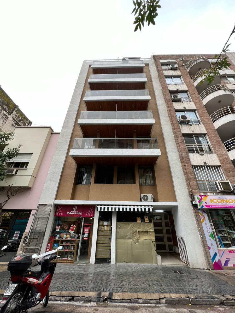 HERMOSO DEPARTAMENTO TIPO DUPLEX CON TERRAZA Y ASADOR PROPIO!!