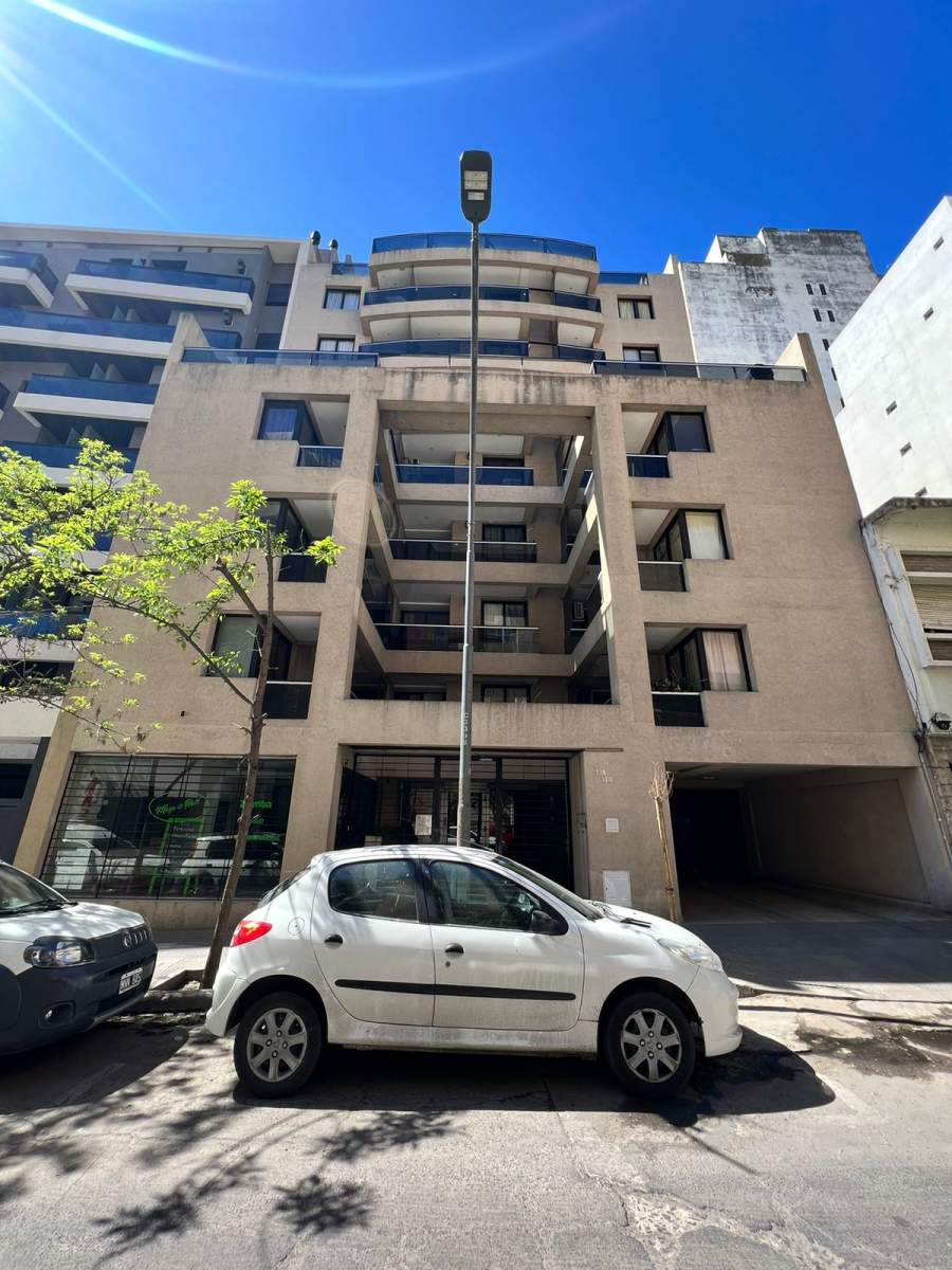 HERMOSO DEPARTAMENTO UN DORMITORIO GRAN BALCON