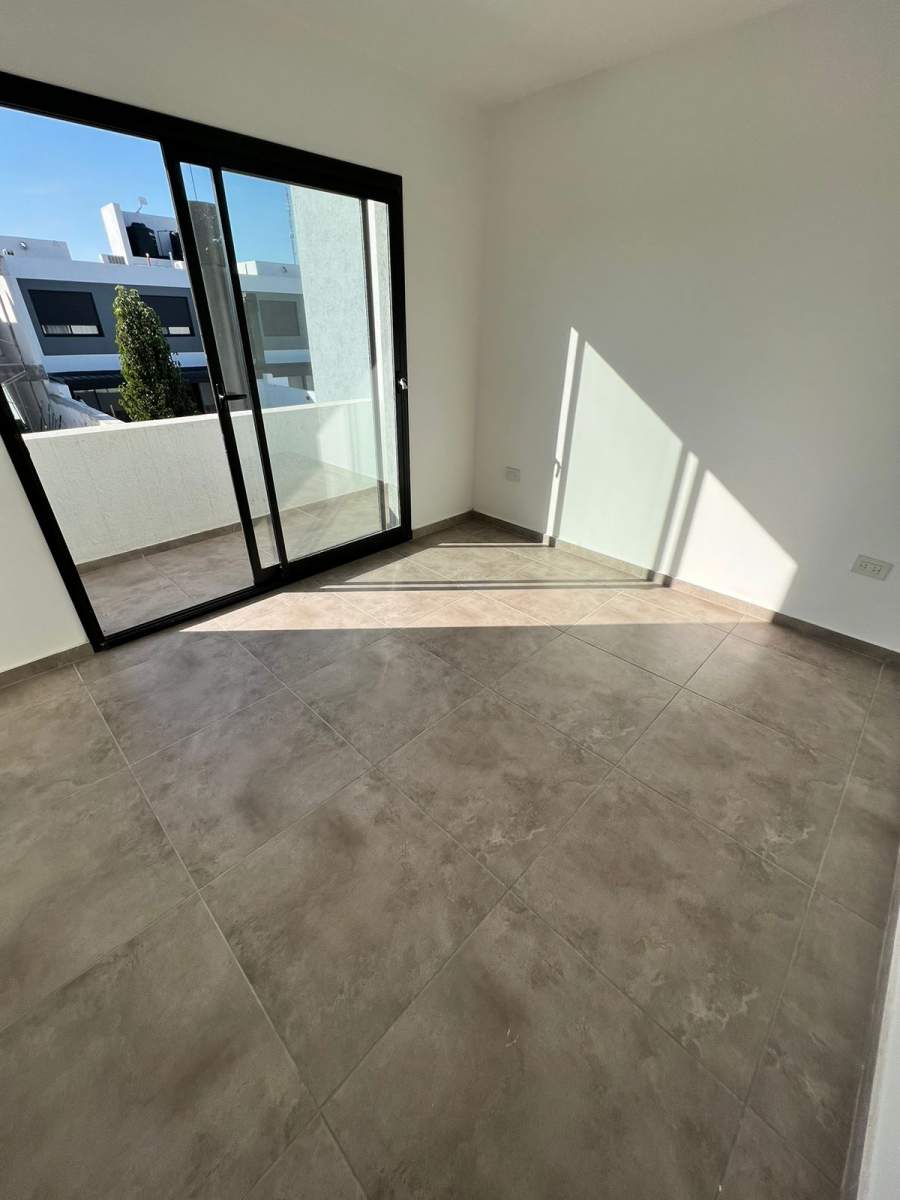 EXCELENTE DUPLEX PRADOS DE MANANTIALES