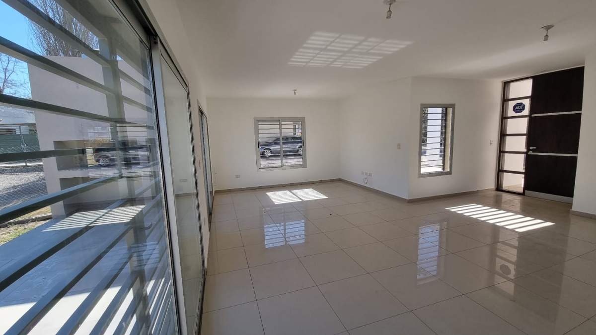 Housing V. R. Indarte 3 dormt.