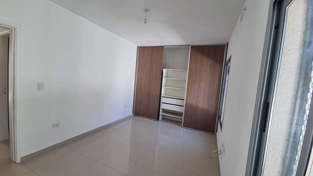 Housing V. R. Indarte 3 dormt.