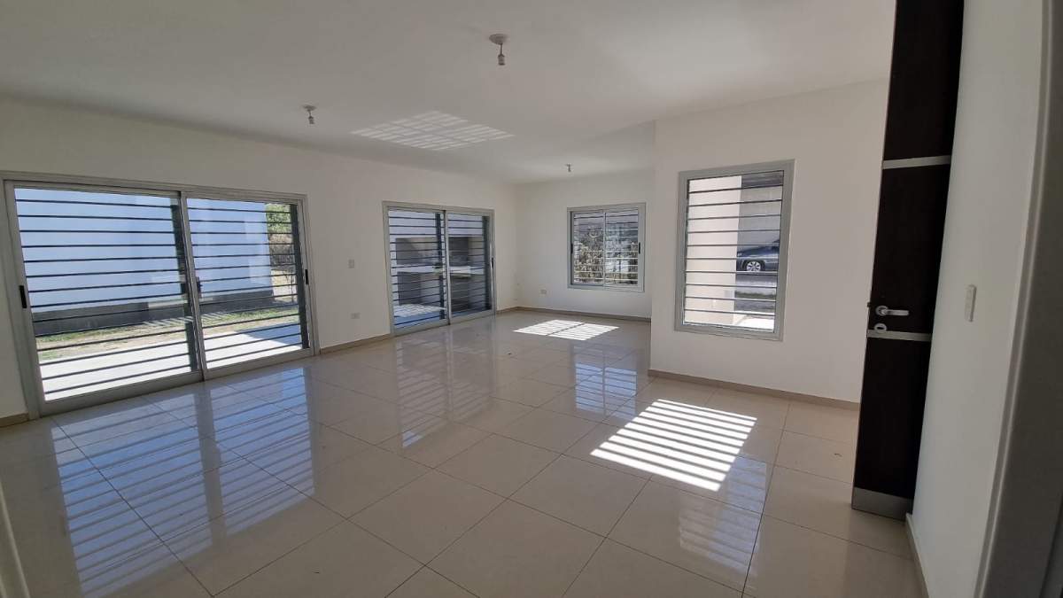 Housing V. R. Indarte 3 dormt.