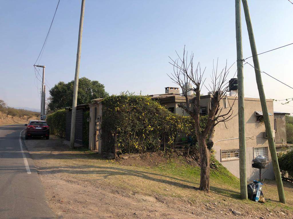 CASA EN VENTA- MENDIOLAZA- B° LOS CIGARRALES