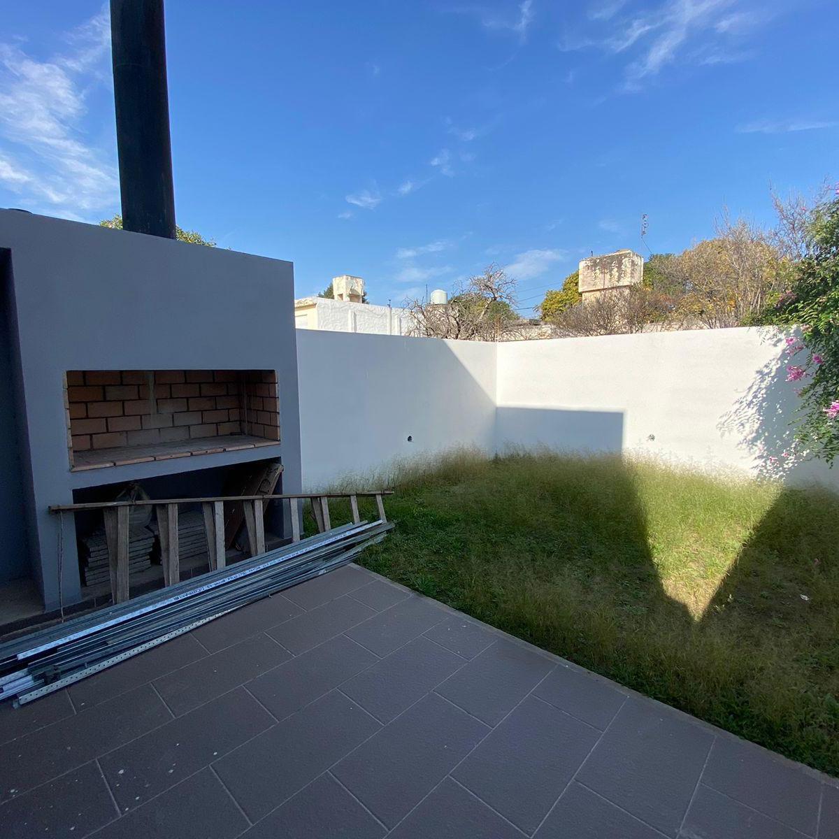 VENTA DÚPLEX 2 DORM 2 BAÑOS ASADOR Y COCHERA - MTS CBA SHOPPING