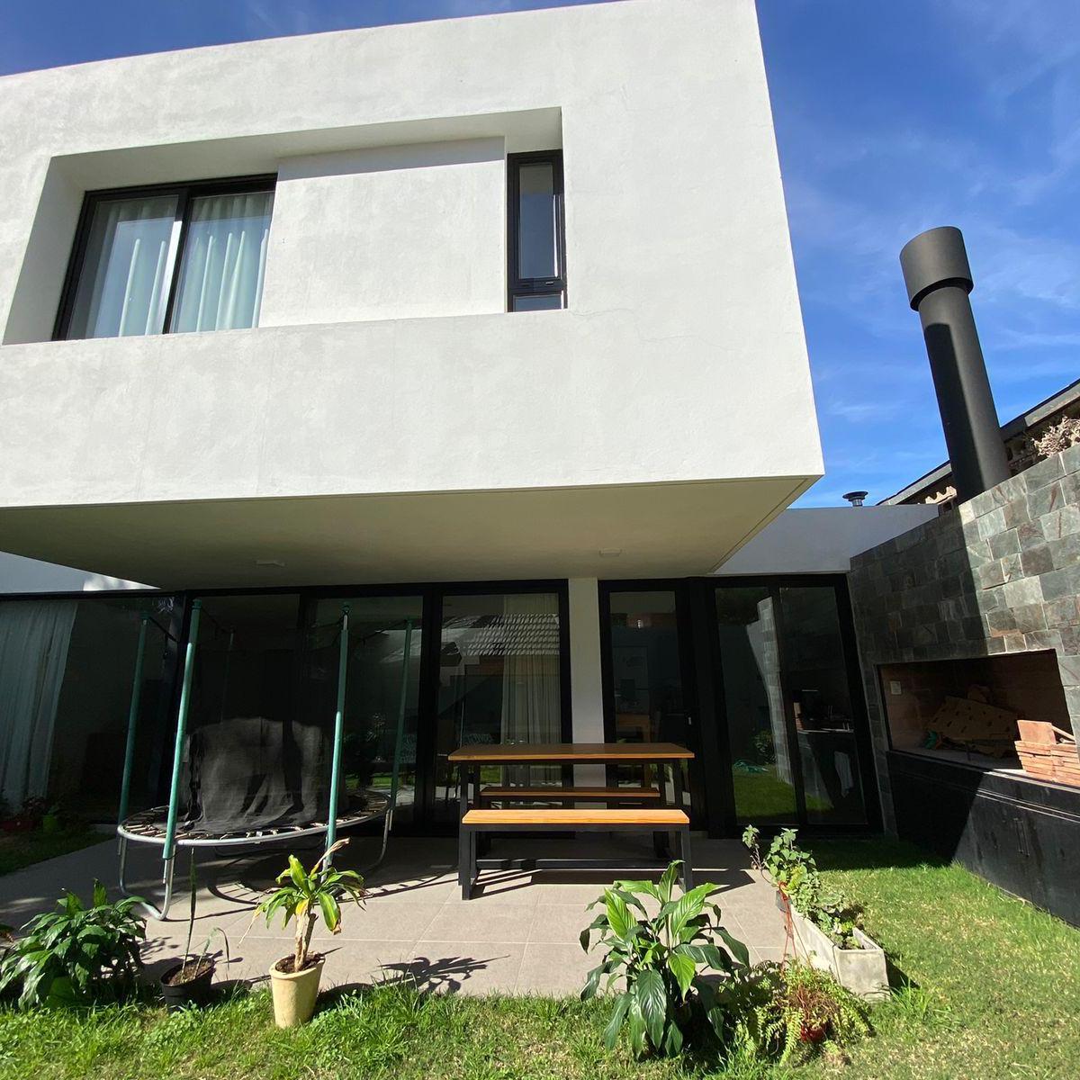 VENTA CASA 3 DORM (PPAL EN SUITE) - 3 BAÑOS - HOUSING VILLA BELGRANO