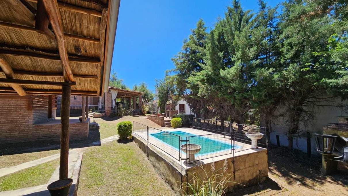 VENTA CASA   2 CABAÑAS EN SAN ANTONIO DE ARREDONDO