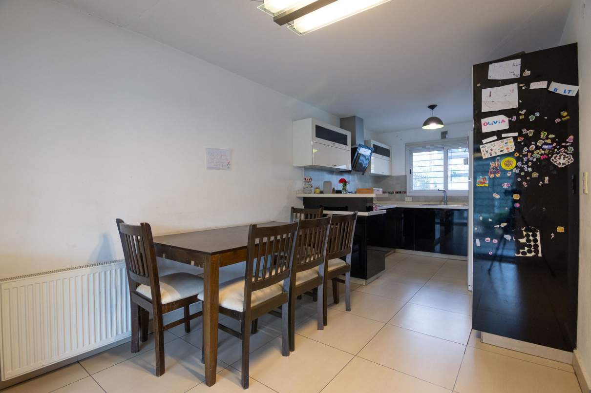 VENTA CASA EN URCA MODERNIZADA C- PILETA Y 3 DORM