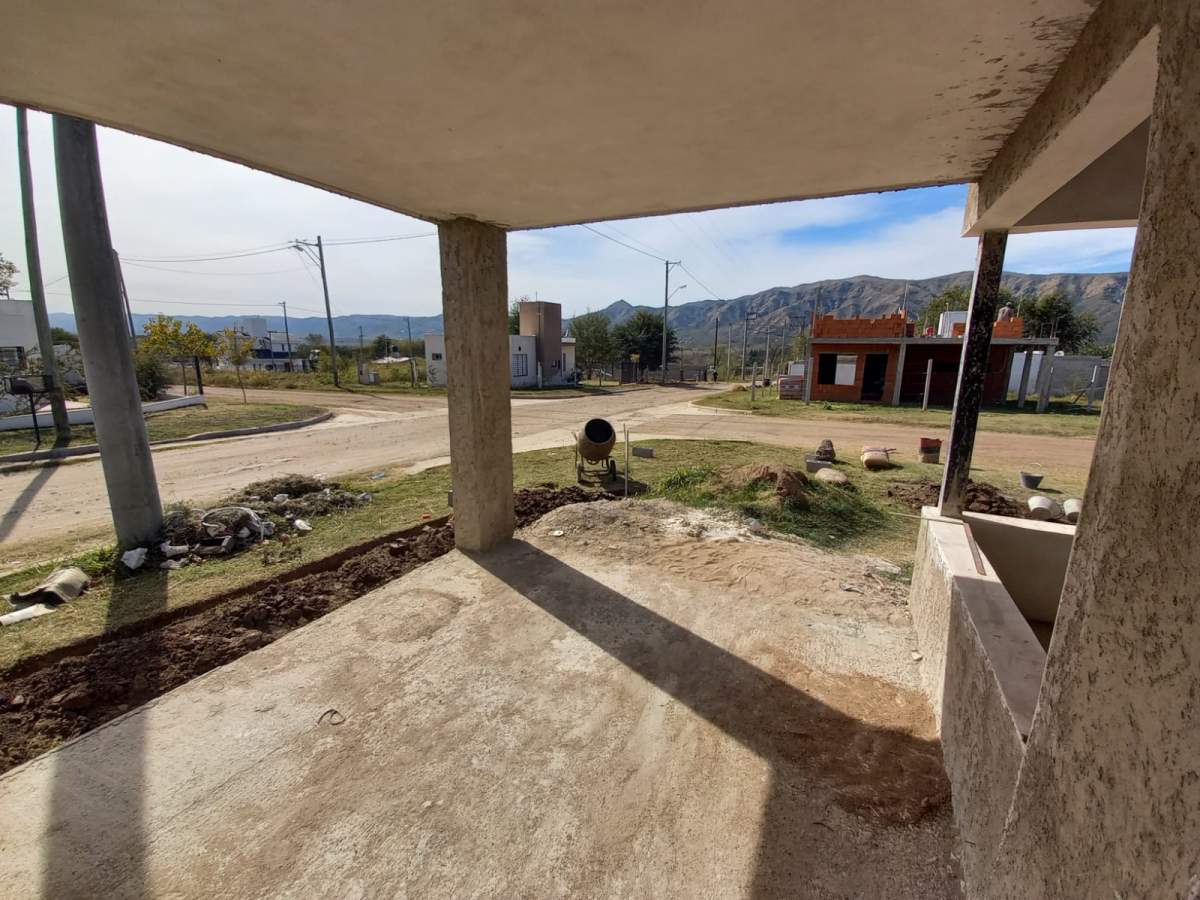 CASA ESQUINA A ESTRENAR!!! SANTA MARIA DE PUNILLA - VILLA BUSTOS - CORDOBA