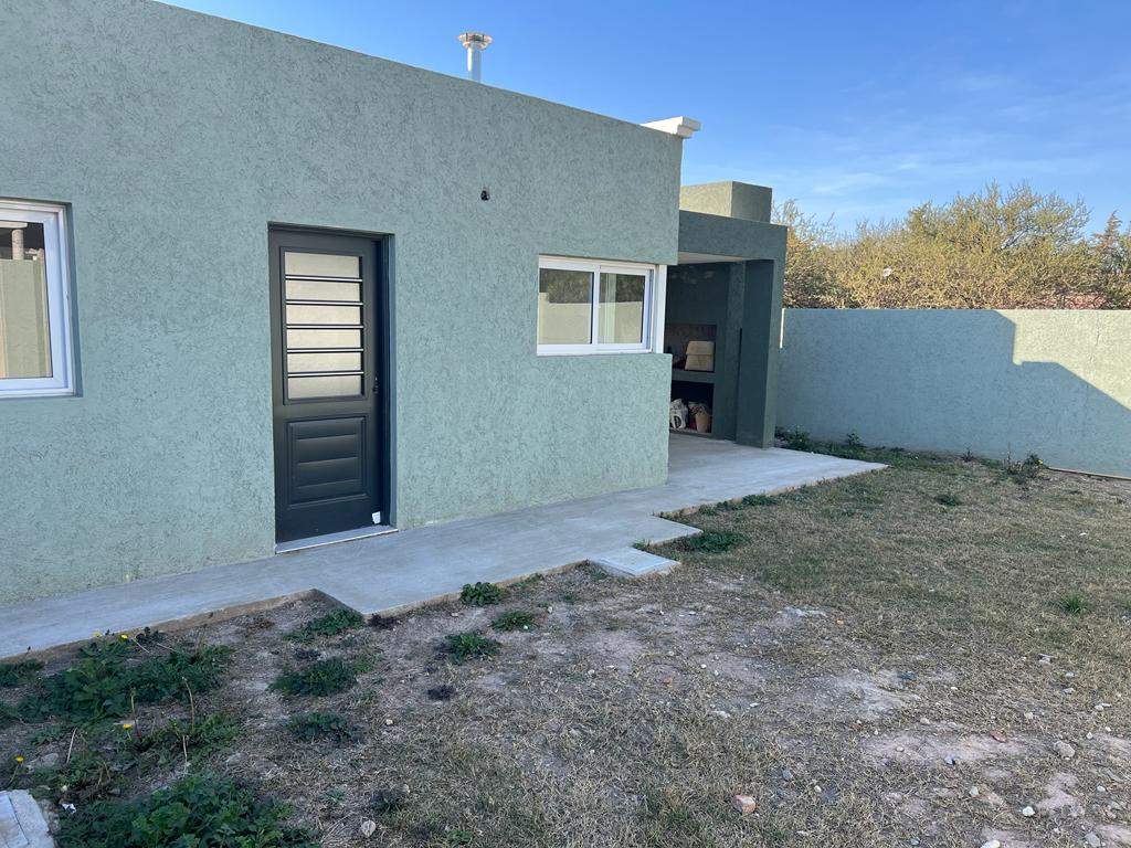 CASA ESQUINA A ESTRENAR!!! SANTA MARIA DE PUNILLA - VILLA BUSTOS - CORDOBA