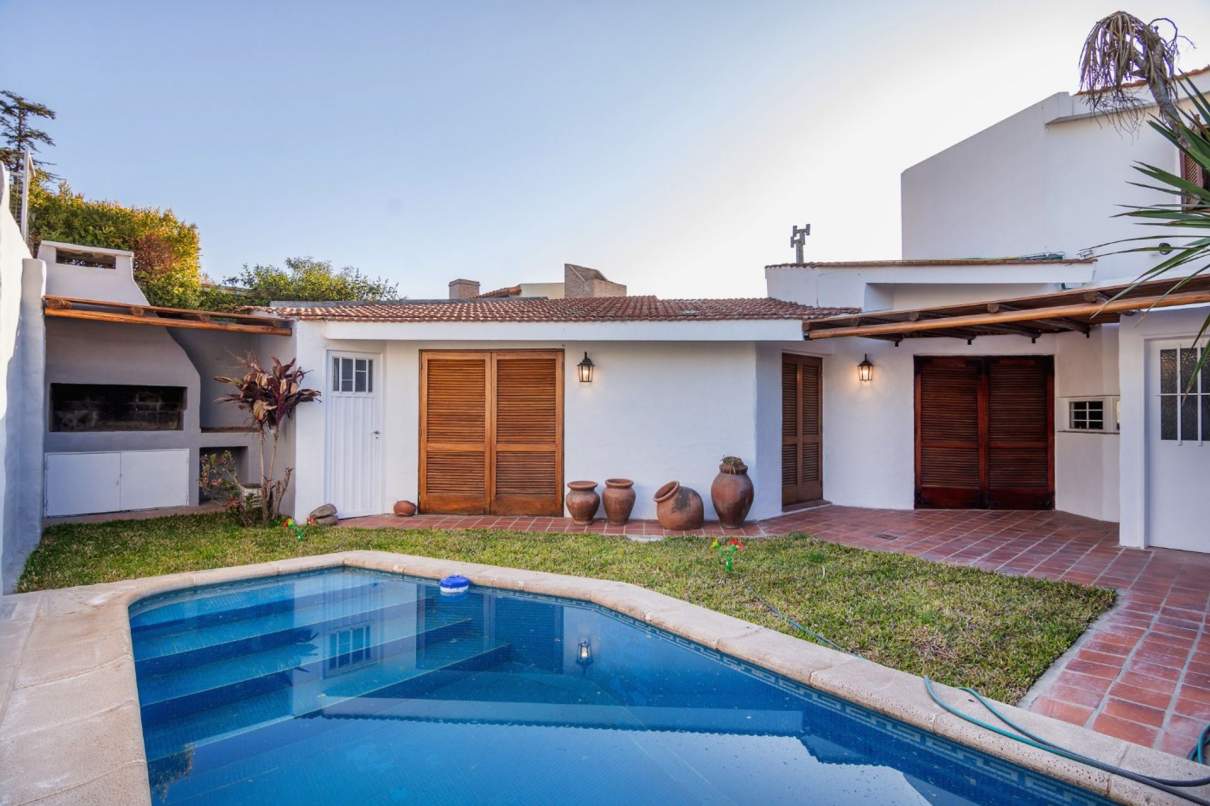 VENTA CASA 3 DOR. C- PILETA. B° CERRO DE LAS ROSAS