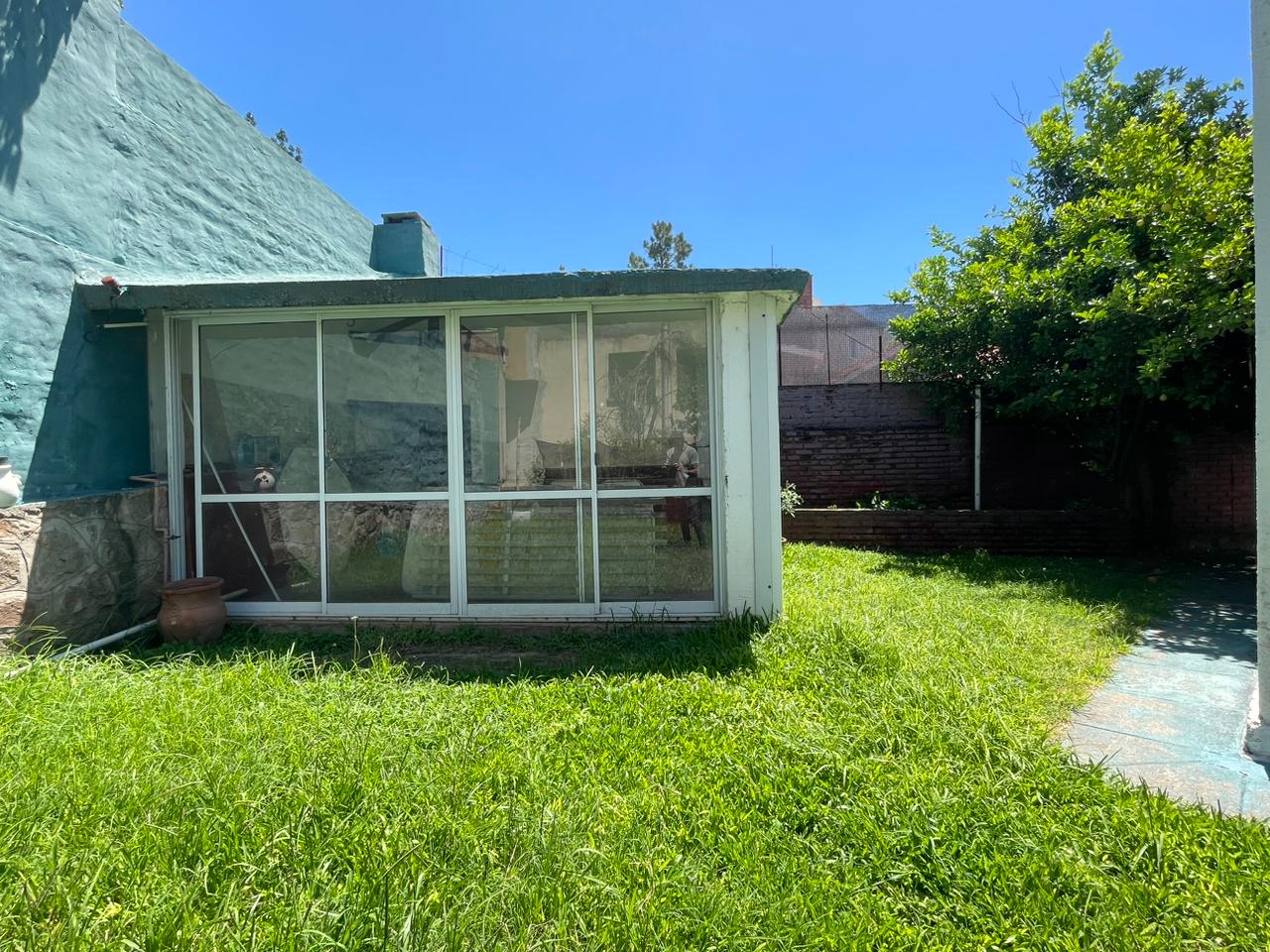 SE VENDE CASA CENTRICA EN VILLA CARLOS PAZ