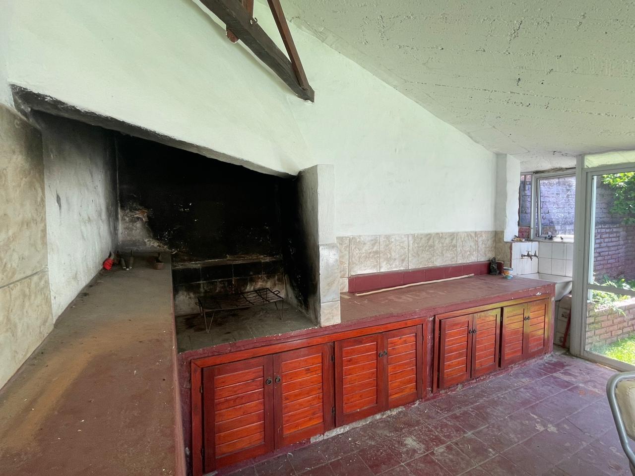 SE VENDE CASA CENTRICA EN VILLA CARLOS PAZ