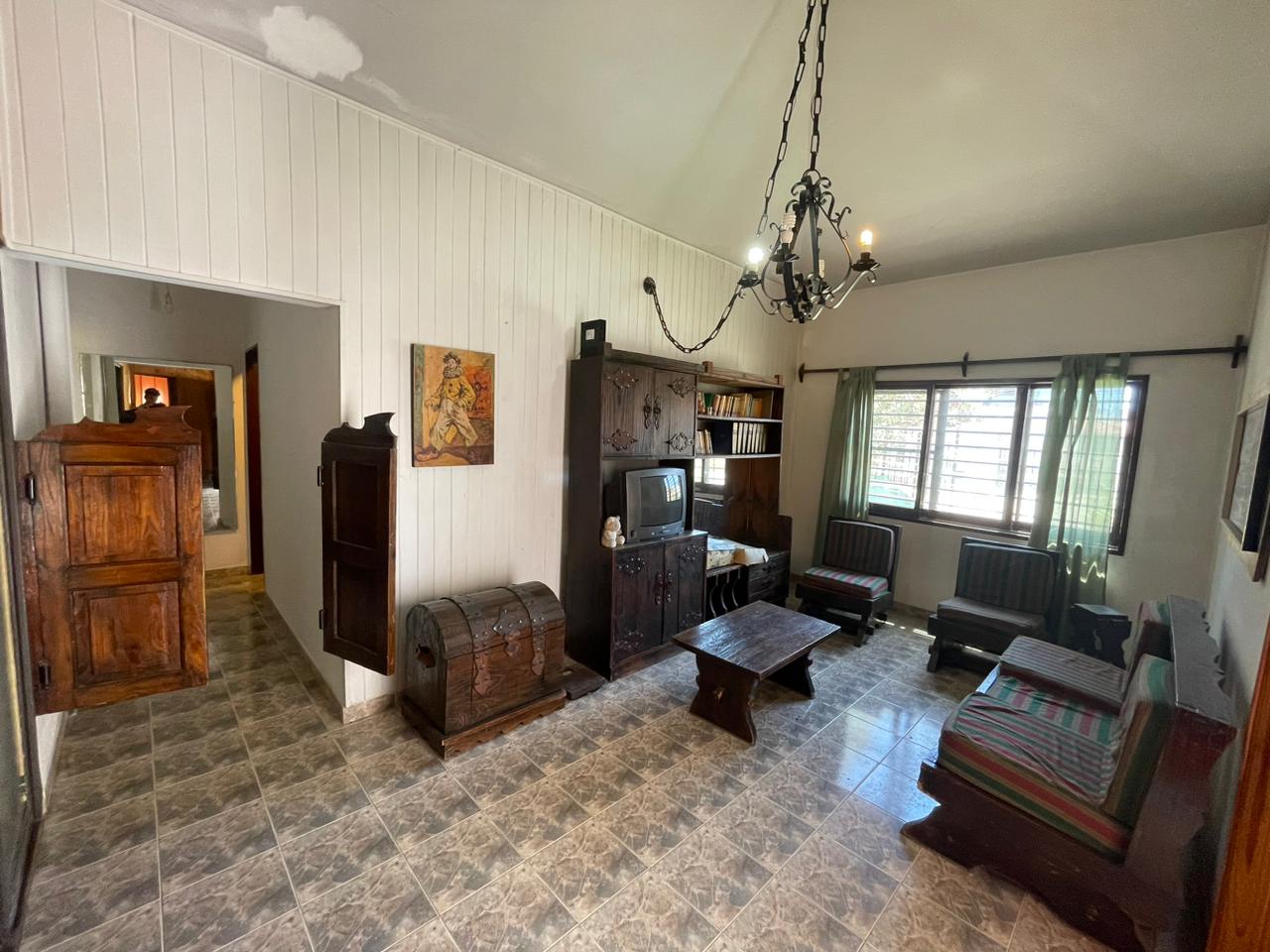 SE VENDE CASA CENTRICA EN VILLA CARLOS PAZ