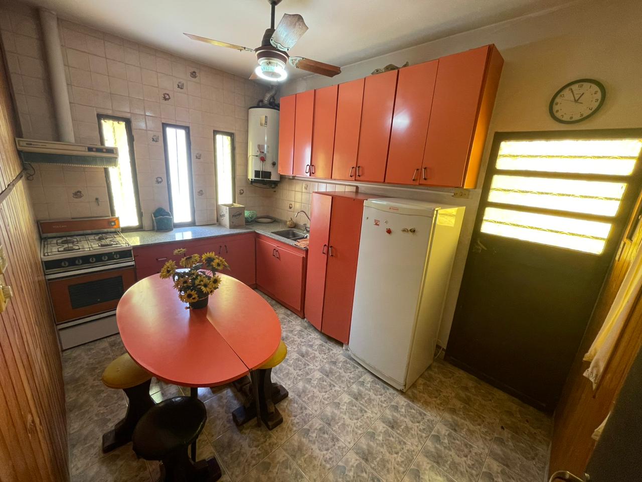 SE VENDE CASA CENTRICA EN VILLA CARLOS PAZ