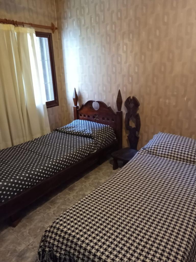 SE VENDE CASA CENTRICA EN VILLA CARLOS PAZ