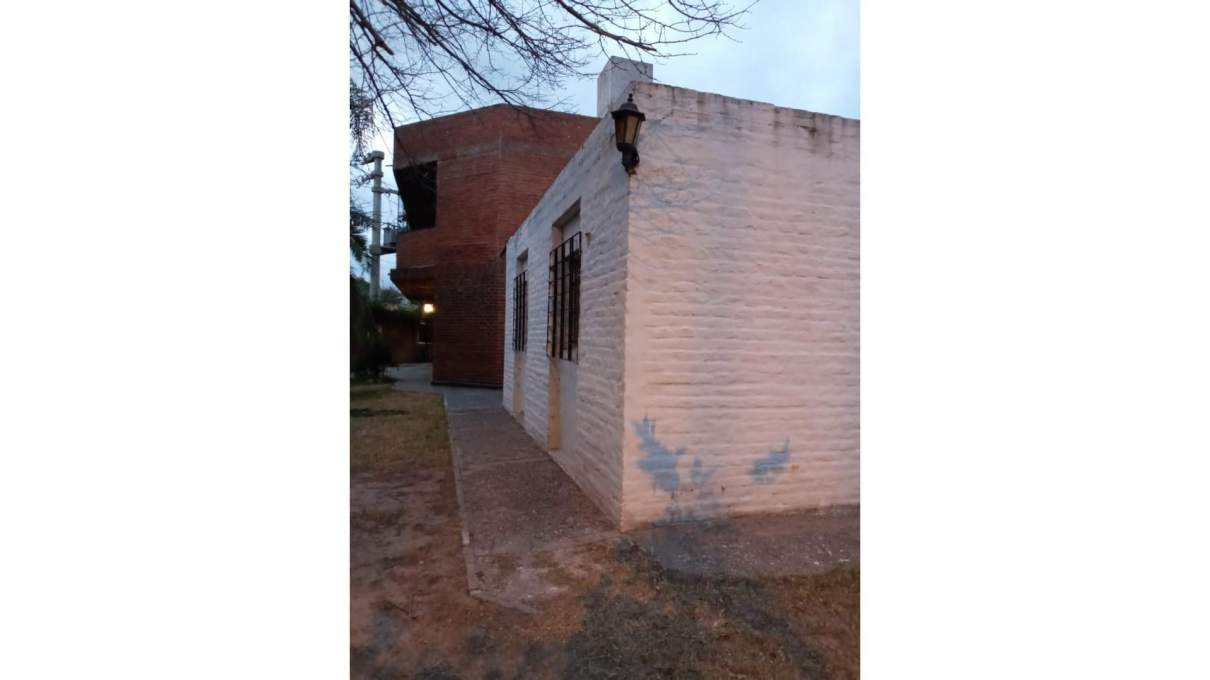 CASA  DEPTO EN VENTA SOBRE RICARDO ROJAS (ARGELLO)