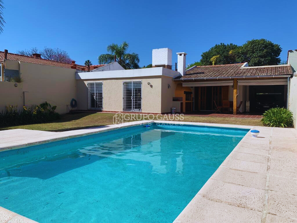 CASA EN VENTA EN GRANJA DE FUNES