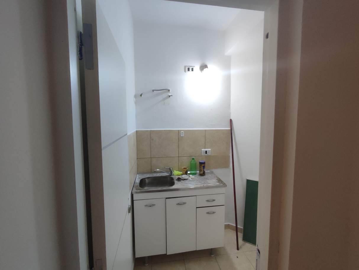 EXCELENTE LOCAL COMERCIAL - NUEVA CORDOBA