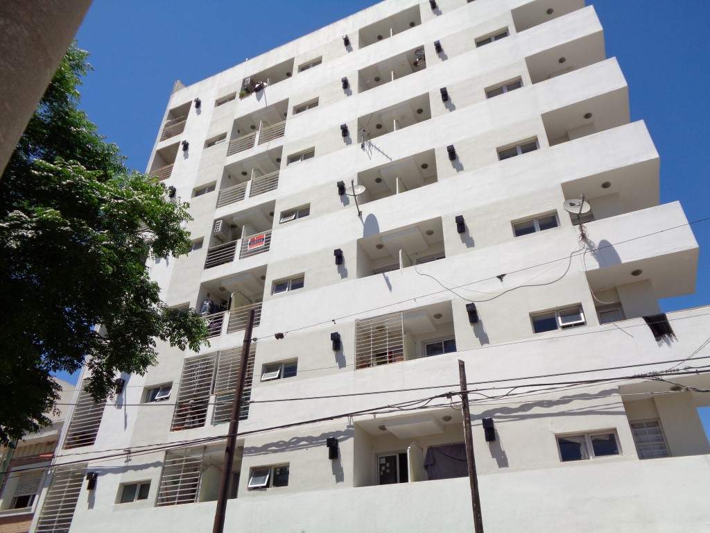 ¡¡Excelente Oportunidad!! - B° San Martín - Departamento Externo de 1 Dormitorio Amplio y Luminoso c