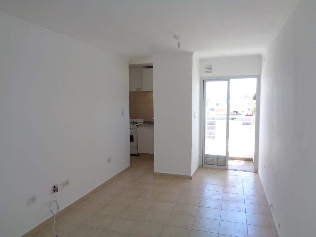 ¡¡Excelente Oportunidad!! - B° San Martín - Departamento Externo de 1 Dormitorio Amplio y Luminoso c