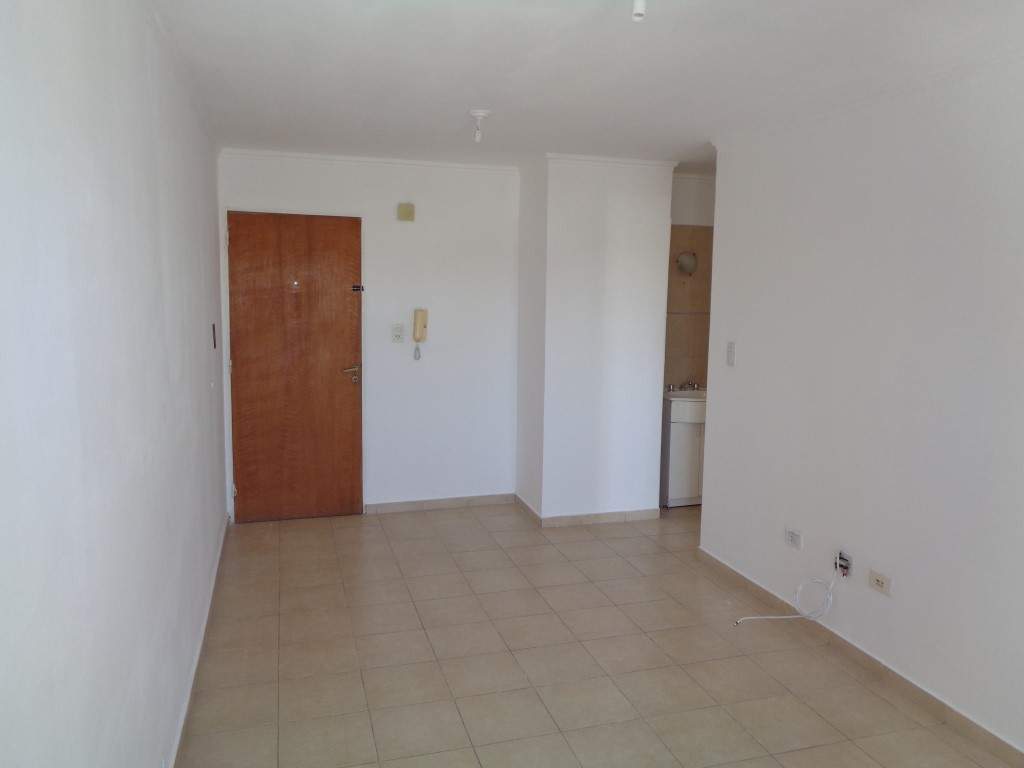 ¡¡Excelente Oportunidad!! - B° San Martín - Departamento Externo de 1 Dormitorio Amplio y Luminoso c