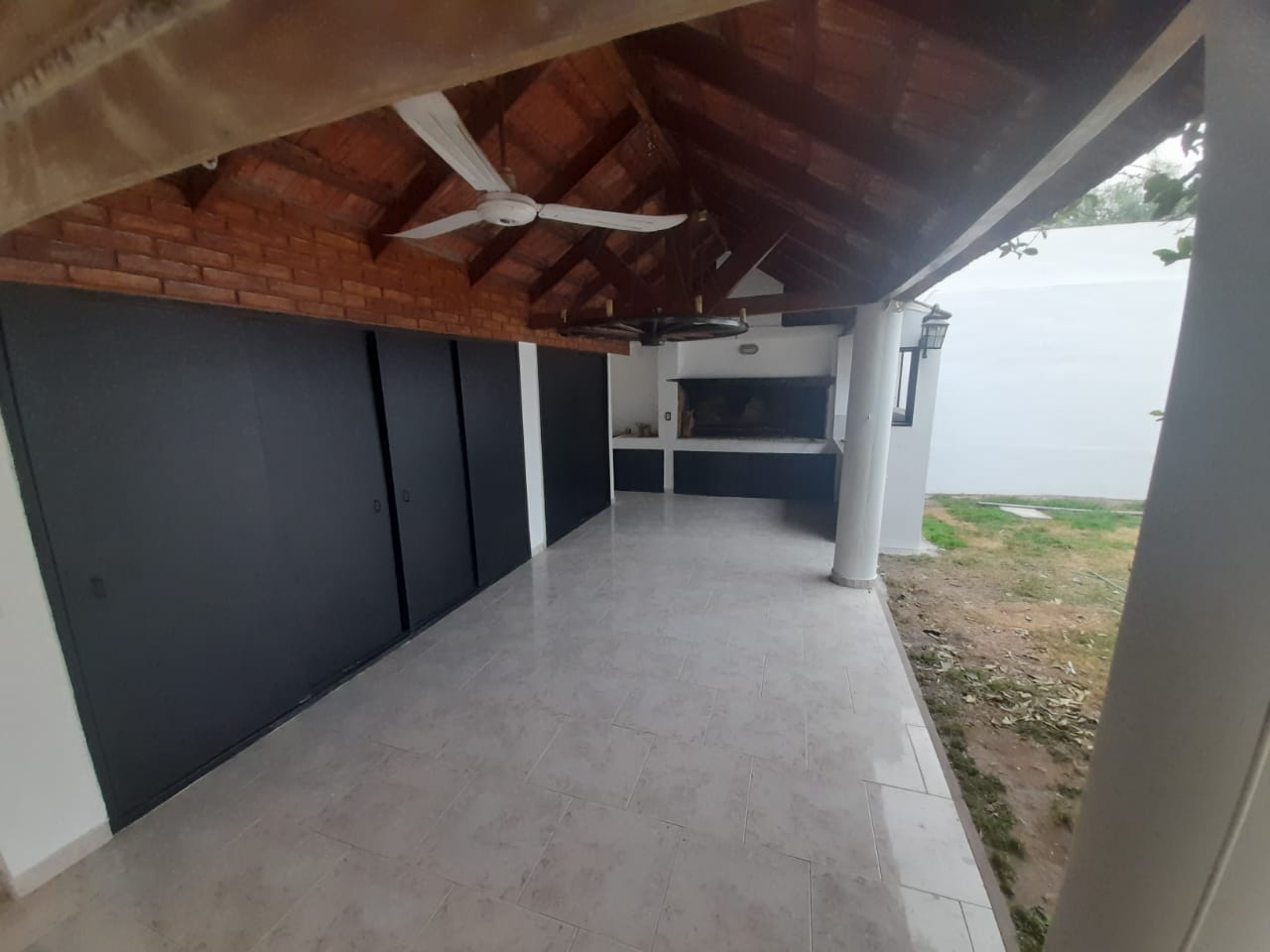 Villa Belgrano 4 dorm 3 baños Pileta Esctirura excelente entorno
