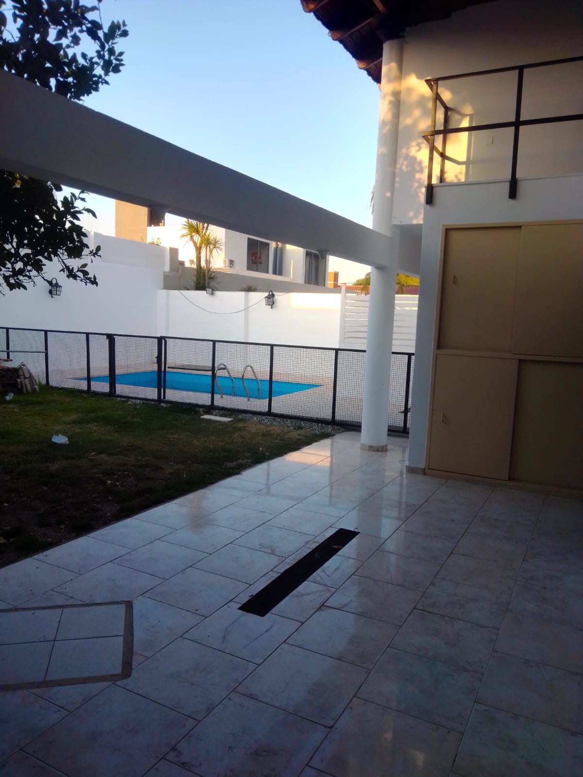 Villa Belgrano 4 dorm 3 baños Pileta Esctirura excelente entorno